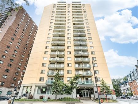 The Saguenay Apartments | 135 East Sherbrooke street, Montreal