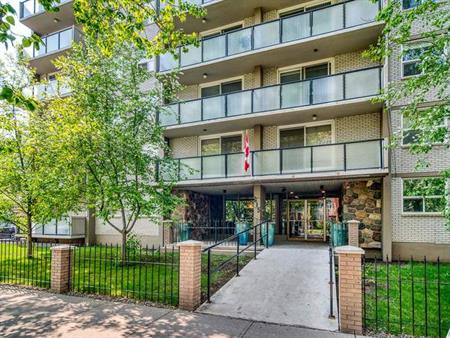 Granada Apartments | 815 14 Avenue SW, Calgary