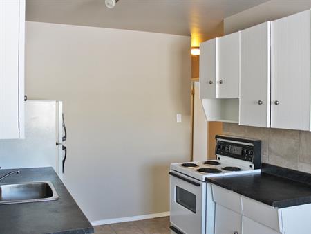 Argyll Apartments | 7107 79 Avenue NW, Edmonton