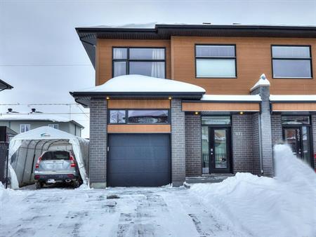 Charming 3-Bedroom Family Home in Saint-Lazare With Spacious Backyard