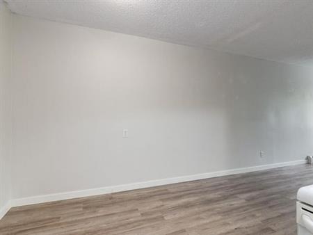 2 bedroom apartment of 850 sq. ft in Sherwood Park