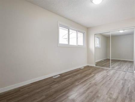 3 bedroom house of 495 sq. ft in Moose Jaw