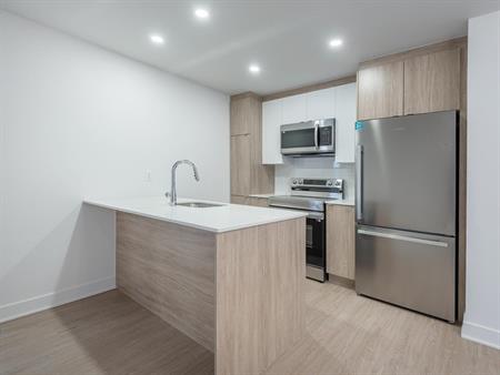 Le Must | 345 Ave George V, Lachine