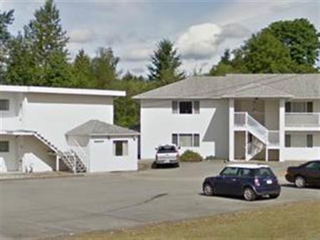 Perfect location, pet friendly unit by walking trail now available! | 5200 Gertrude, Port Alberni