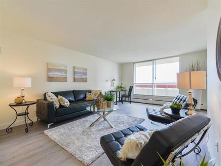 Whitehall Square | 15503 87 Ave. NW, Edmonton