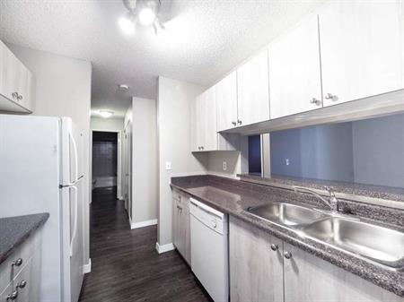 Pineridge Apartments | 2207 118 Street, Edmonton