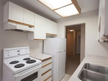 Park Astoria Apartments | 430 11th Street, New Westminster