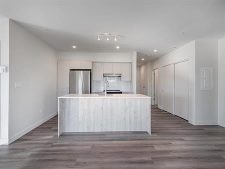 Noria - 208 Crevier | 278 Crevier, Saint-Laurent Montreal