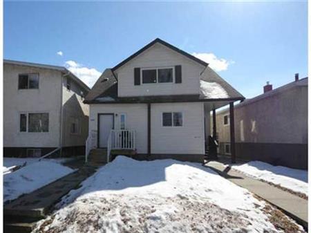 Utilities included!!!  Whyte Ave, Quiet, Clean*Private Washer and Dryer! | 10831-80 AVE UNIT 4, Edmonton