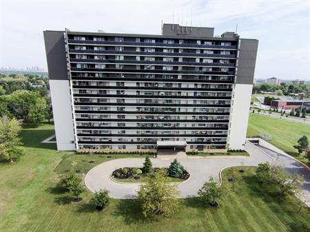 2185 Sheridan Park Dr | 2185 Sheridan Park Dr, Mississauga