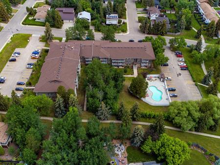 Riverbend Estates | 5045 Whitemud Road Northwest, Edmonton