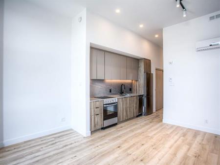 Studio - Outremont - $1,435 /mo