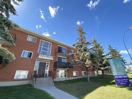 Westbrook Manor | 937 37 Street SW, Calgary