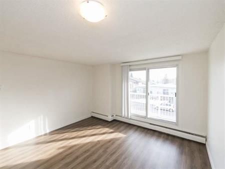 International Ave Apartments | 1701 35 Street SE, Calgary