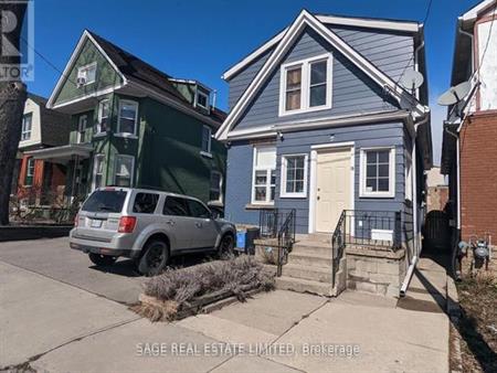 1 bedroom house of 893 sq. ft in Hamilton