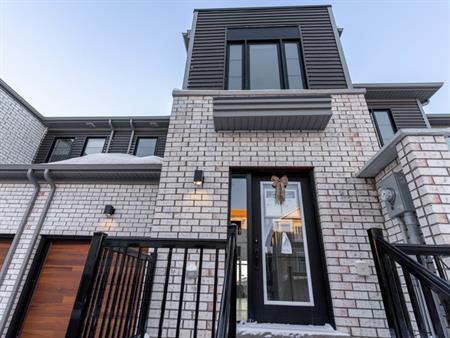 Welcome to 27 Hay Lane - Brand new, modern 2 story townhome! 3 Bedroom 2.5 Baths! Barries Southend | 27 Hay Lane, Barrie