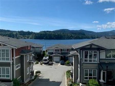 Townhouse on Sechelt Inlet