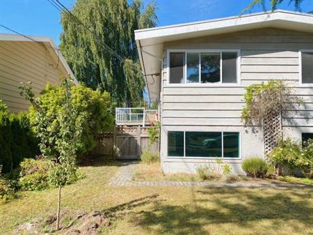 Spacious furnished 3 bedroom half-ground unit near the beach in White Rock | 15xx High Street, White Rock