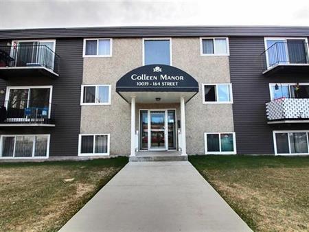Spacious 2 bed 1 bath! Upgraded cabinets and countertops! 2nd floor unit | 10035 164 St Nw, Edmonton