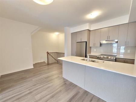 Bright and spacious 2bds 2.5baths with 1 parking in Mimico  available June 28 | 15 William Jackson Way, Toronto