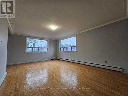 3 bedroom apartment of 1582 sq. ft in Ontario