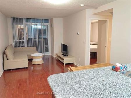 1 bedroom apartment of 548 sq. ft in Toronto