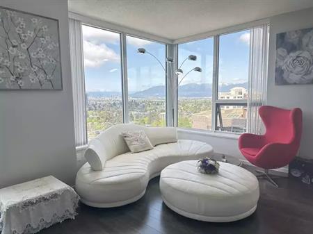 Fully furnished luxury 2 bed 2 bath condo near Central Park Metrotown | 5883 Barker Avenue, Burnaby