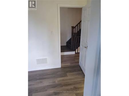3 bedroom apartment of 2432 sq. ft in Toronto