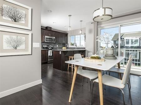 Discover spacious 2 & 3 bedroom townhomes now available in SW Edmonton! Enjoy a prime location wi... | 1776 Cunningham Way So