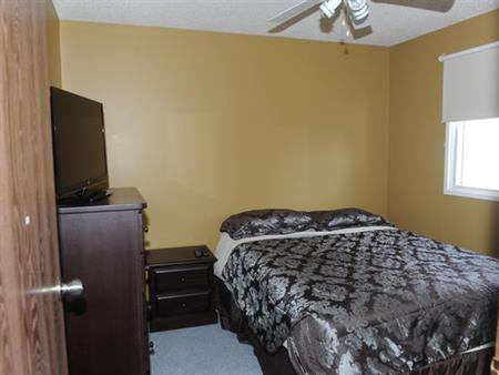 6 bedroom apartment of 1603 sq. ft in Grande Prairie