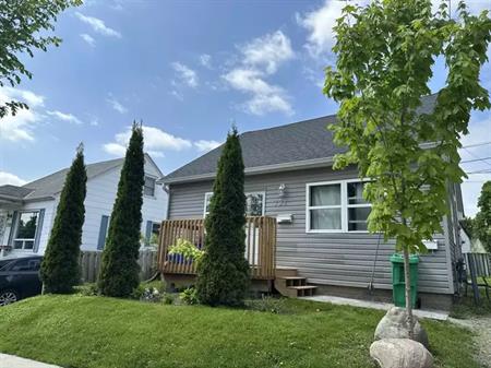 Updated North End 1 Bedroom Available for Rent Peterborough | 731 Donegal Street, Peterborough