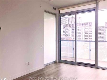 2 bedroom apartment of 645 sq. ft in Old Toronto