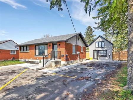 3 bedroom house of 1345 sq. ft in Kitchener