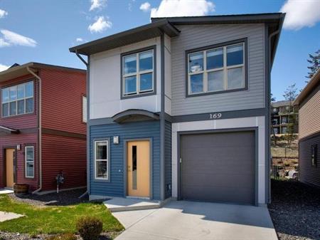Contemporary 3 BED, 2 BATH Home for Rent near TRU in Pineview Valley! | 1850 Hugh Allan Drive, Kamloops