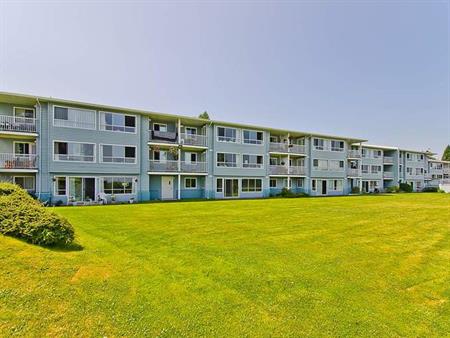 Gulfview Estates Apartments | 385 Davis Road, Ladysmith