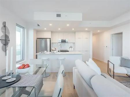 Westbury Green | 6690 Décarie, Montreal