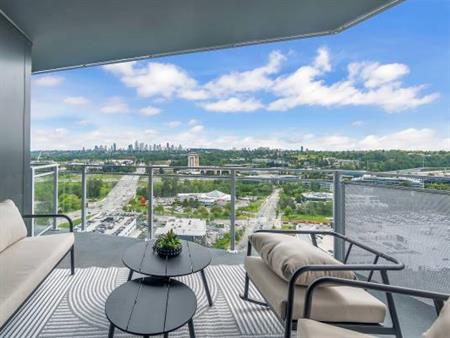 Exquisite 2Bed Furnished Condo with Stunning Views in Brentwood!