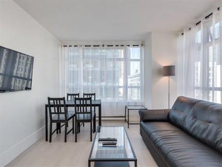 Available November 1st- FURNISHED 1 Bedroom + Den @ 438 Seymour