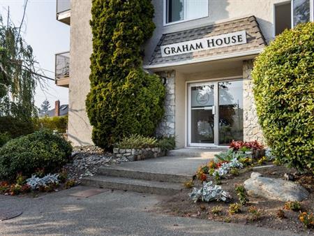 Graham House Apartments