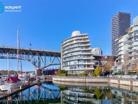 Luxury 2 bedroom/waterfront- Fully furnished.