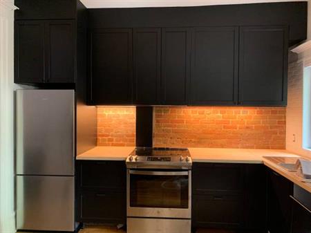 Gorgeous 6 1/2 in Mile End fully renovated