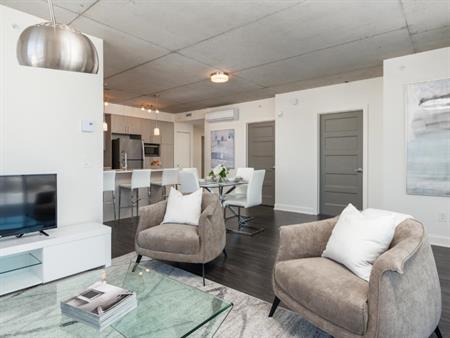 Magnifique 5-1/2 Appartement à Louer de style Condo dans Chomedey-Laval