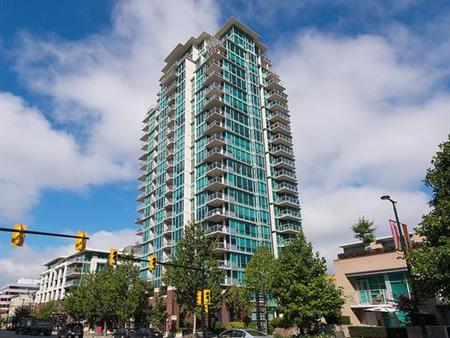 2 BEDROOM CONDO IN LOWER LONSDALE CORNER UNIT WITH BEAUTIFUL VIEWS