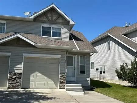 249 Edwards Drive SW - Townhouse in Ellerslie | 249 Edwards Drive SW -, Edmonton