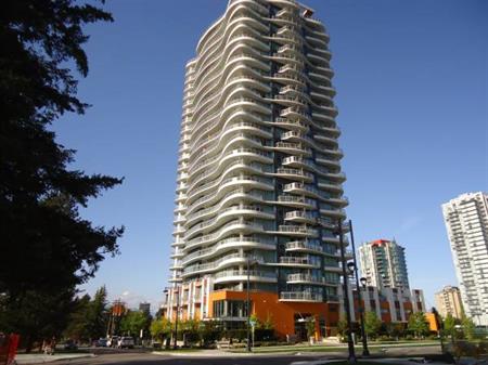 Surrey Central Highrise 2/3 bedr Condo