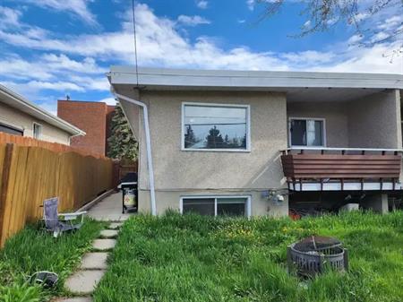 2 Bedroom Mainfloor Suite Close to UoC | 4503 Valiant Drive Northwest, Calgary