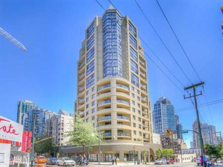 Downtown Vancouver —-Furnished apartment from September 15th