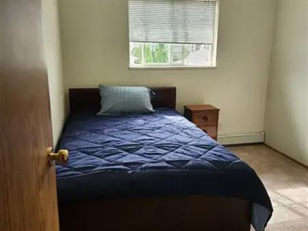 Augustana Roommate: Furnished 2 bed + bath with in-suite laundry | 4920 66th St. #100, Camrose