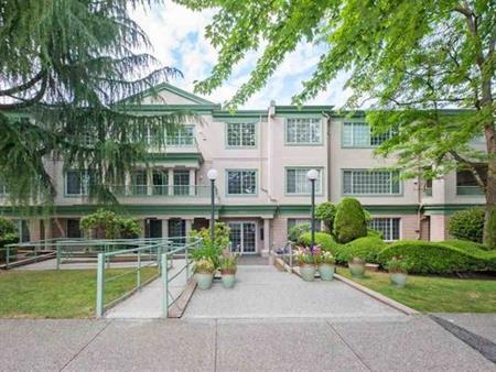 Spacious 2bed/ 2bath ground floor in Burnaby