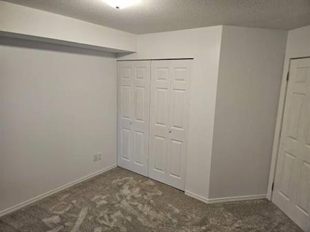 Cute renovated 2 bed for rent